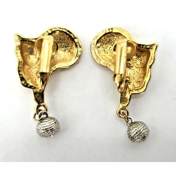 Vtg Gold Tone Cat W/Dangling Ball Silver Tone Yarn Clip Earrings 1.5" Long Dangl - Picture 4 of 5